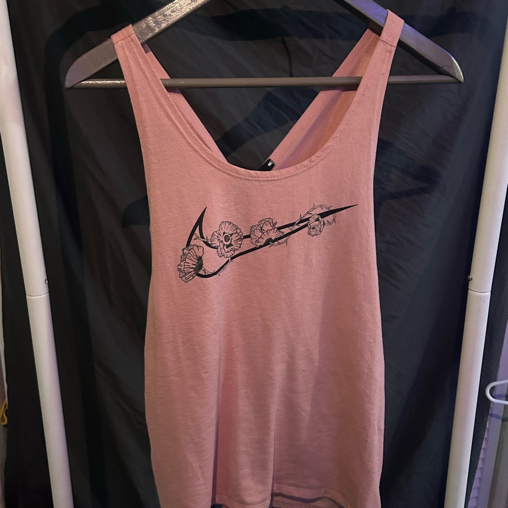 Nike Women's Pink Floral Tank Top